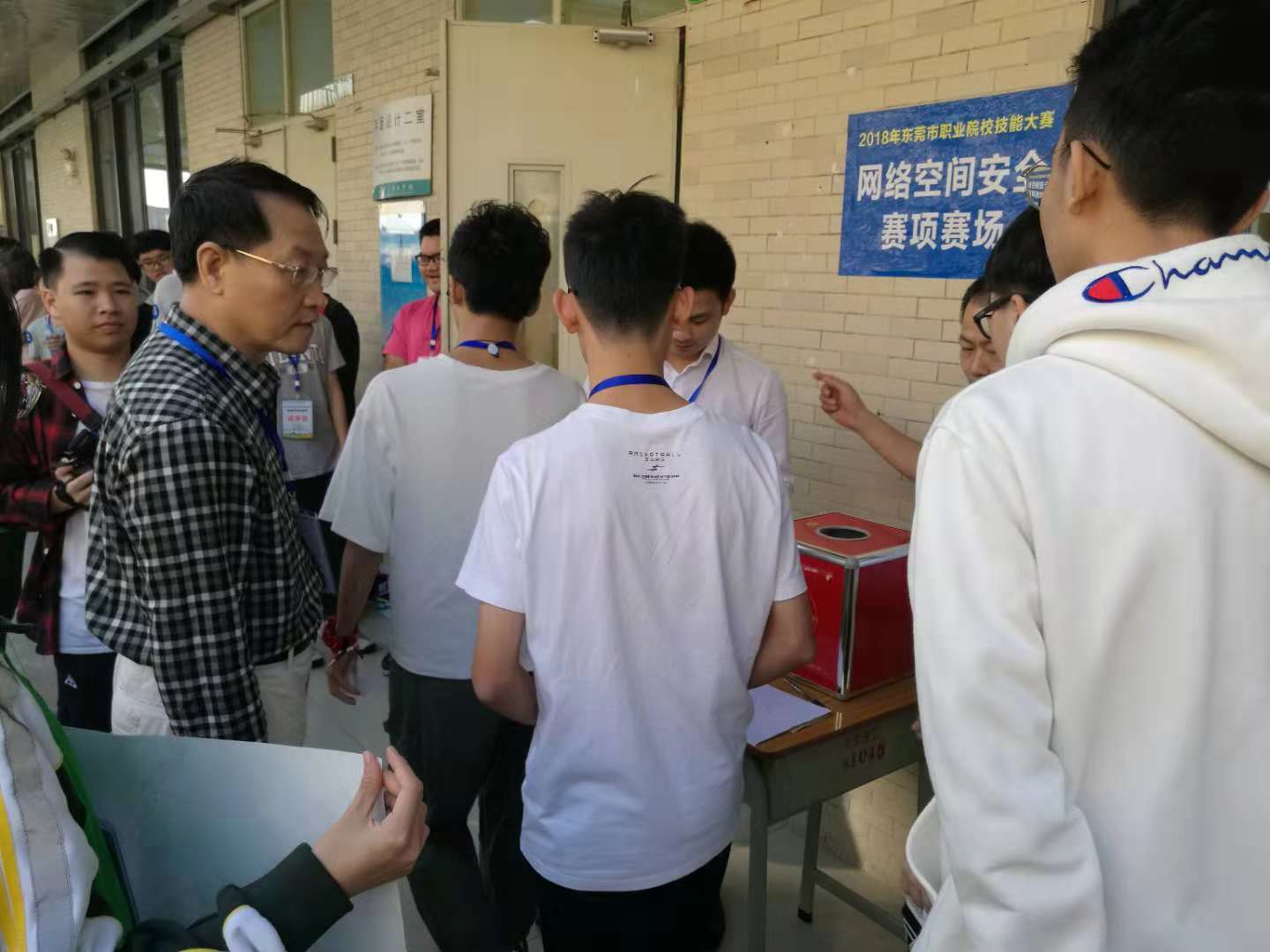 clip_image003.jpg